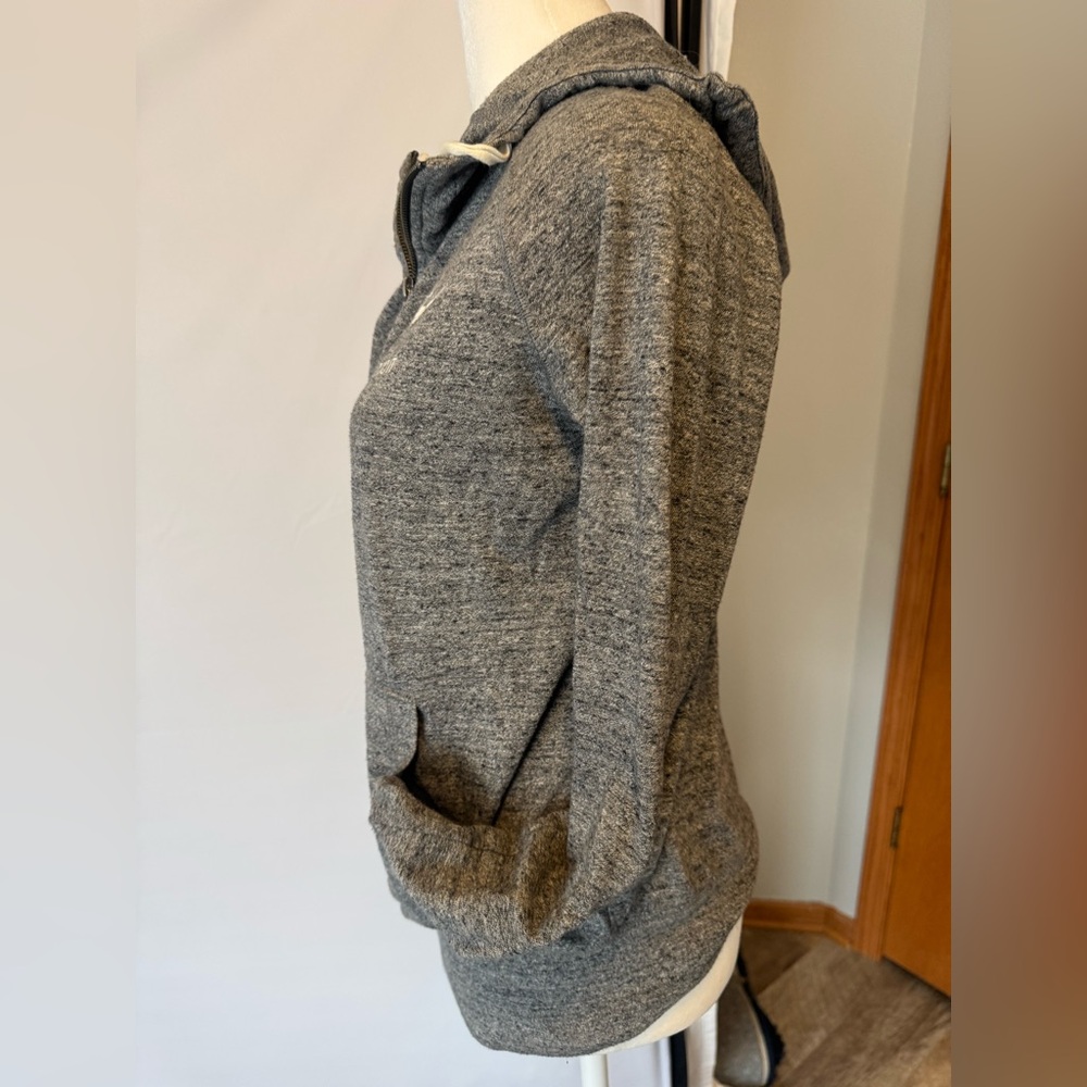 Nike size SM zip up gray thin sweatshirt/t-shirt, transfer logo - Picture 3 of 12